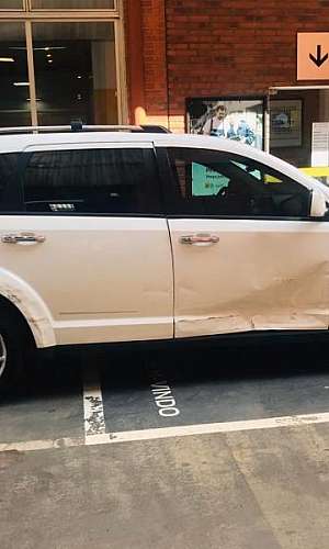 Pintura e funilaria automotiva Pintura e funilaria automotiva